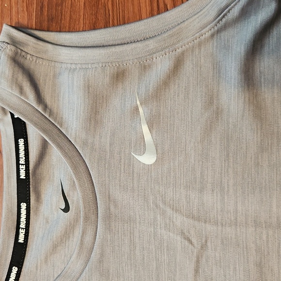 Nike Womens XS Dri-Fit Mesh Running Tank Top- Size XS - Picture 5 of 7